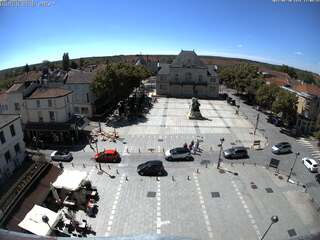 Place Aristide Briande from Le Marie