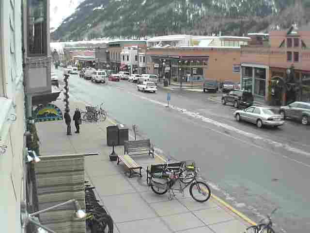 Telluride Mountain Properties Webcam - West Colorado Avenue