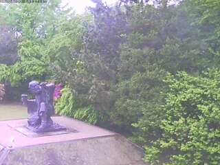 Statue