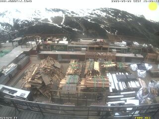 Ski Lodge restaurant