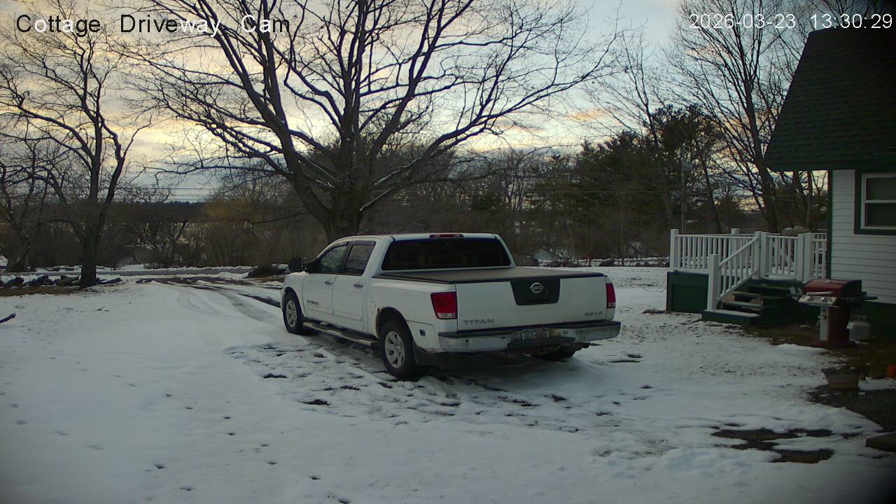 Cottage Driveway Cam