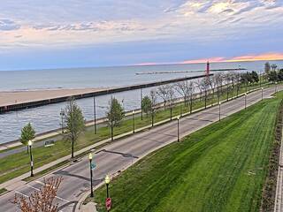 Kenosha Pierhead lighthouse