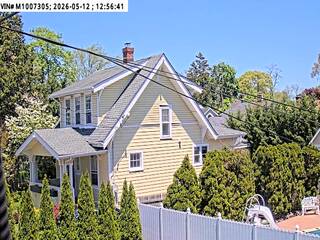 Backyard & Street--roving webcam