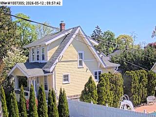 Backyard & Street--roving webcam